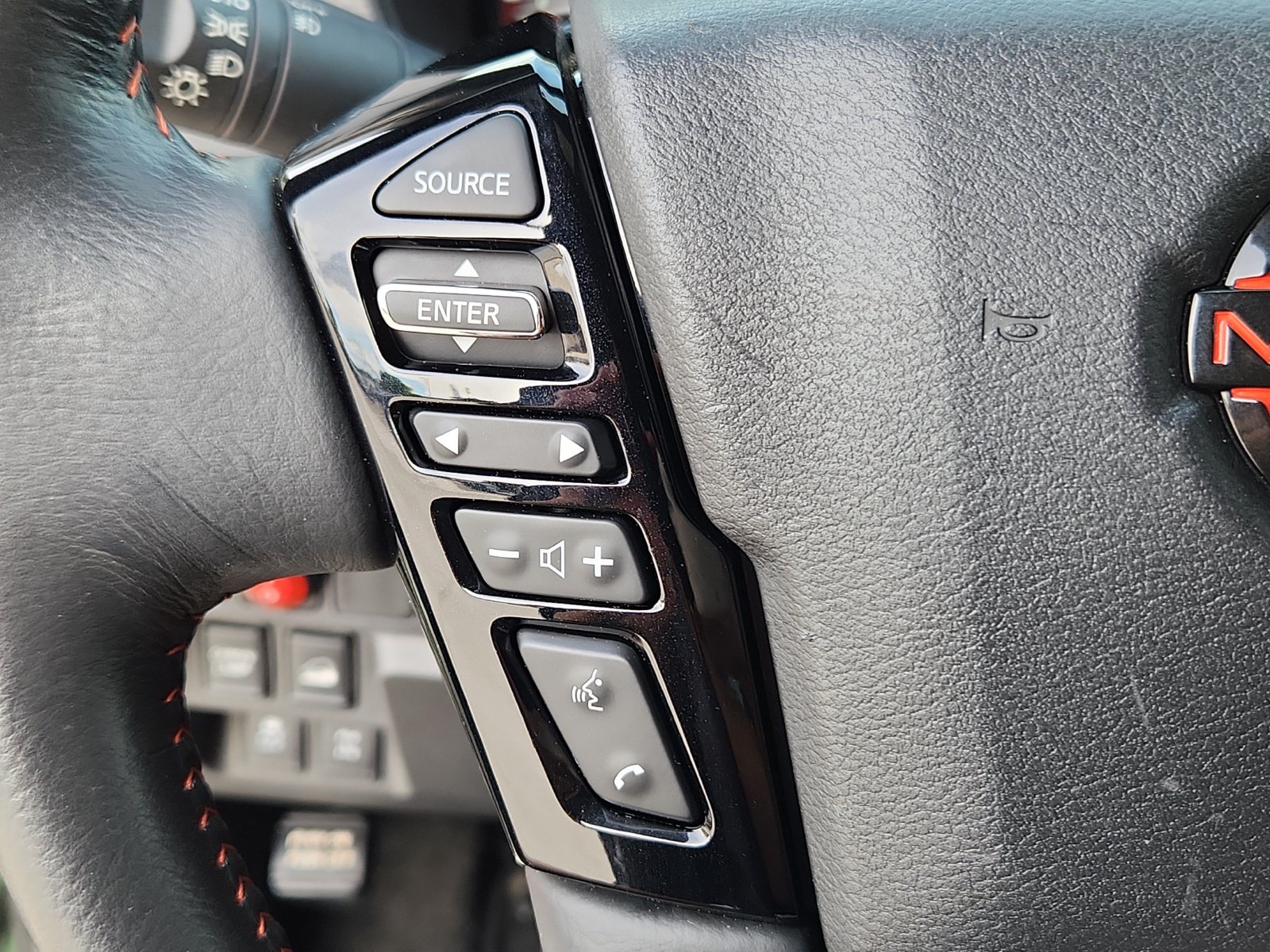 2024 Nissan Frontier PRO-4X - Photo 19