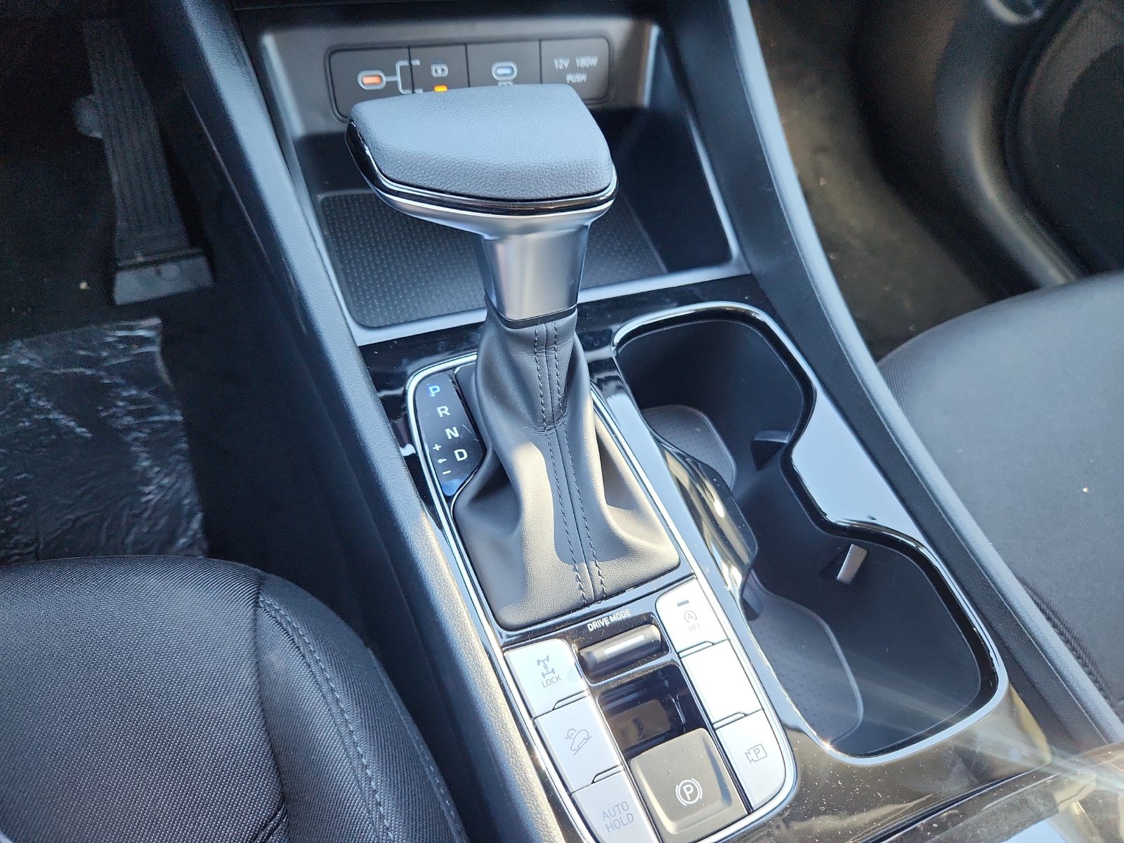 2026 Hyundai Tucson SE - Photo 13