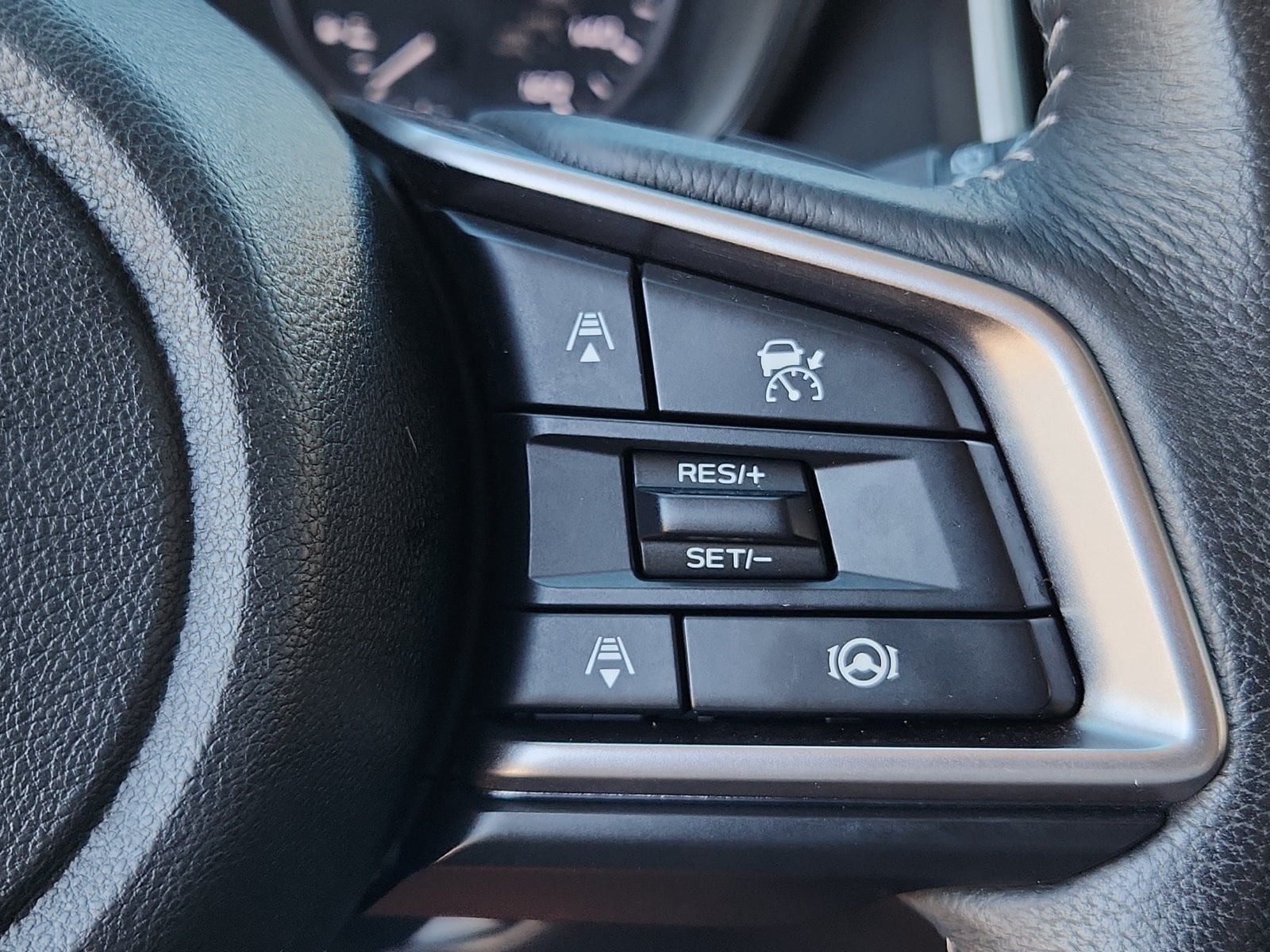 2023 Subaru Ascent Premium - Photo 21