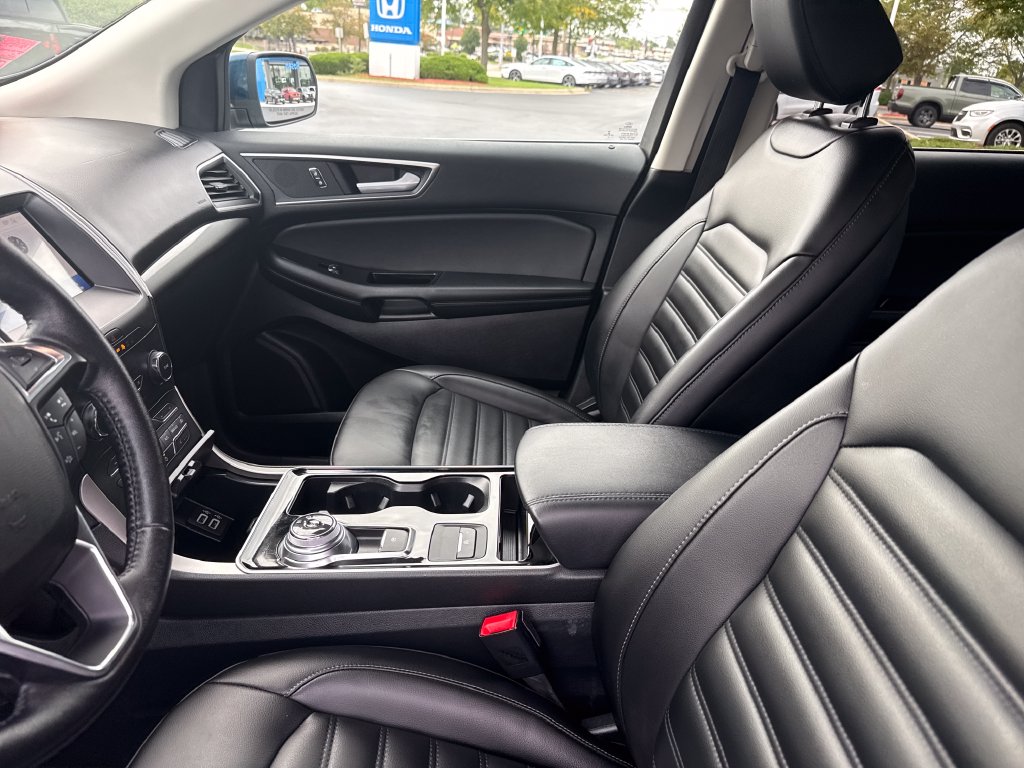 2020 Ford Edge SEL - Photo 13