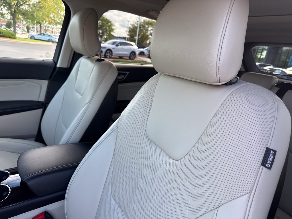 2017 Ford Edge Titanium - Photo 13