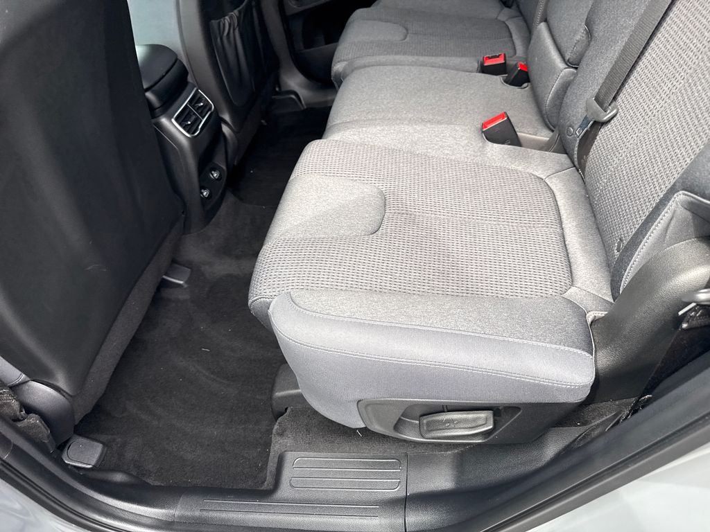 2021 Hyundai Santa Fe SE - Photo 17