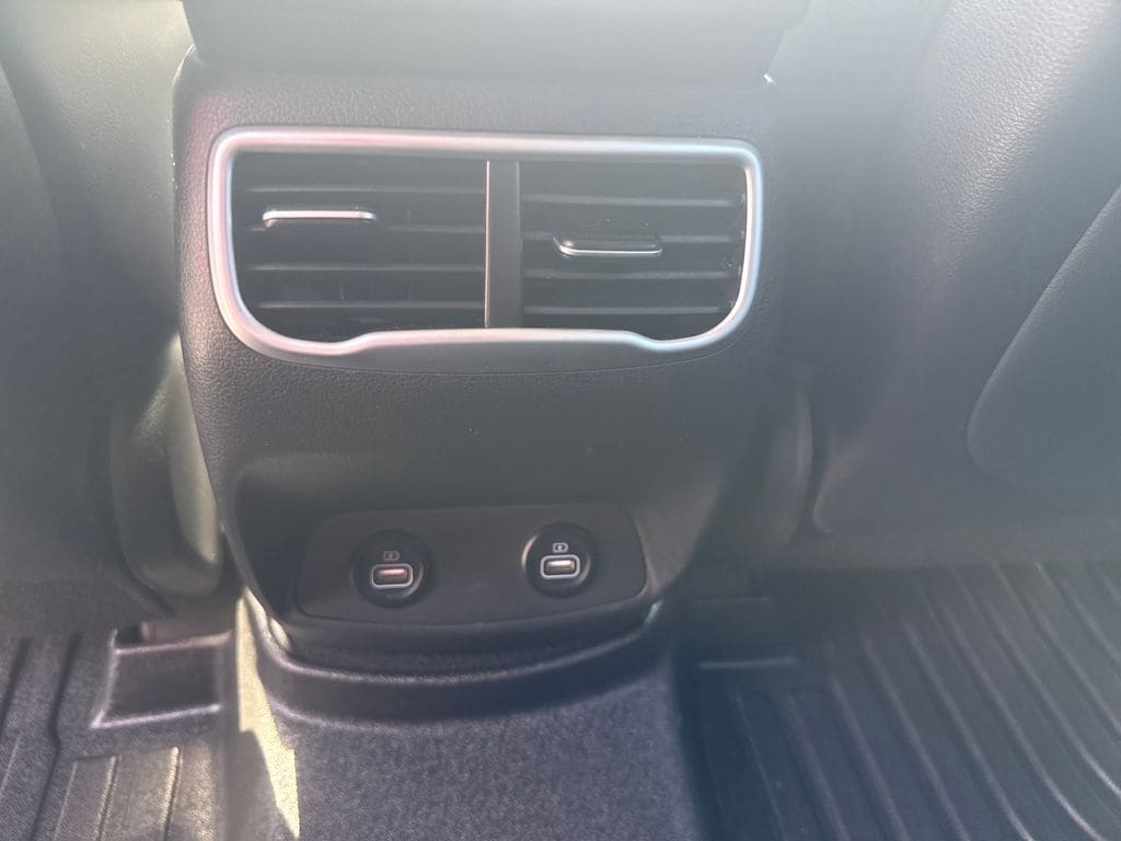 2023 Hyundai Santa Fe SEL Premium HEV - Photo 22