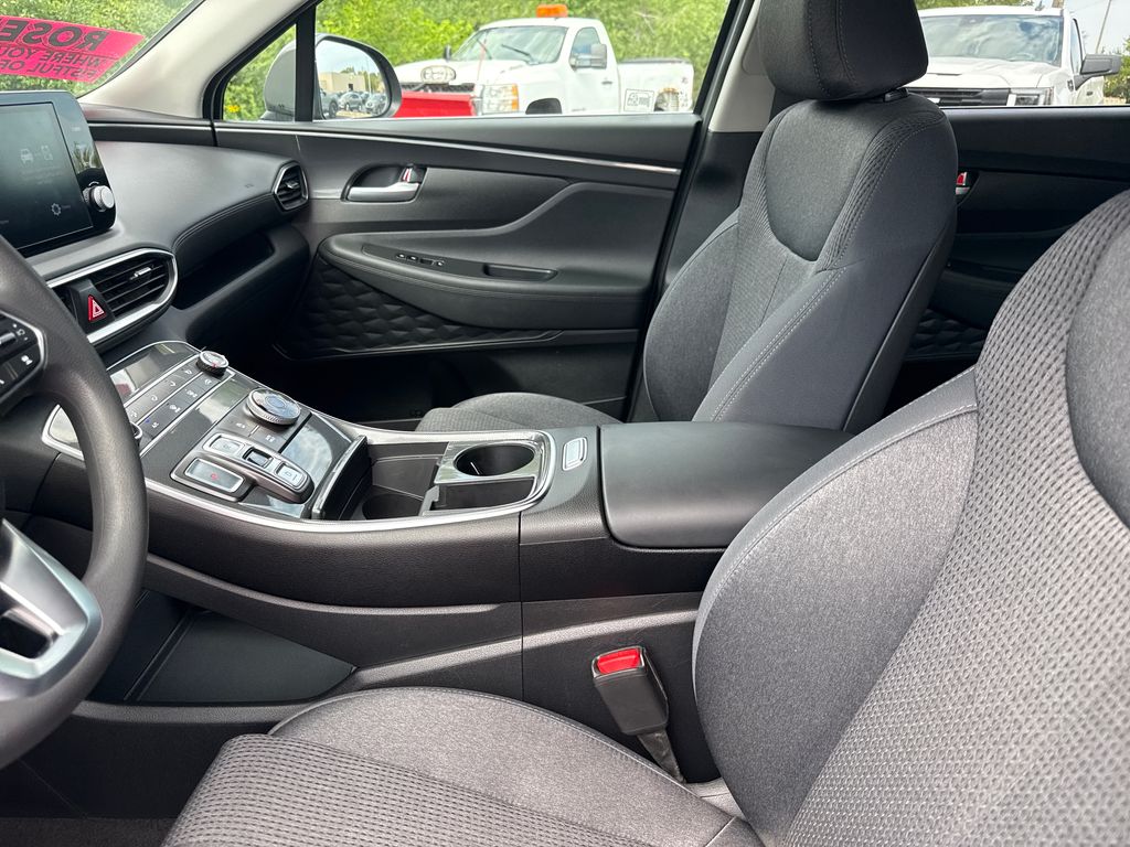 2021 Hyundai Santa Fe SE - Photo 13