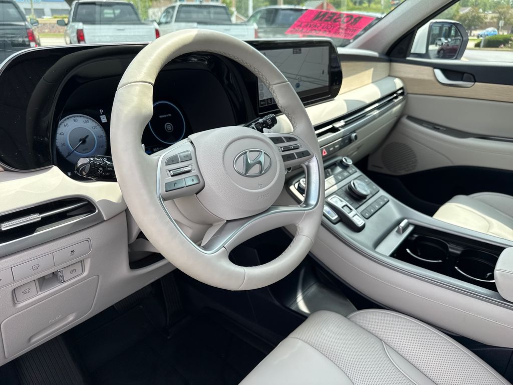 2024 Hyundai Palisade Limited - Photo 15