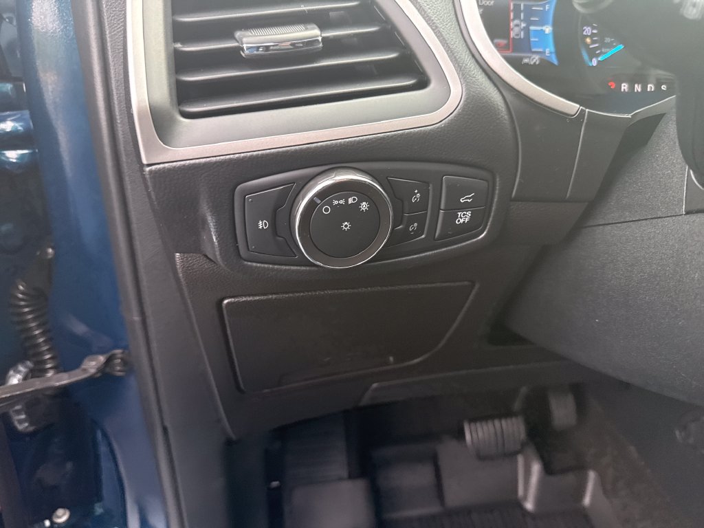 2020 Ford Edge SEL - Photo 14