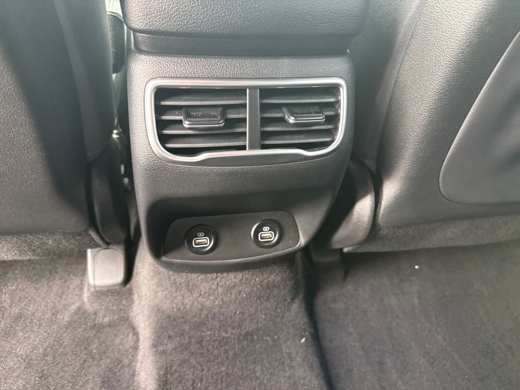 2021 Hyundai Santa Fe SE - Photo 21