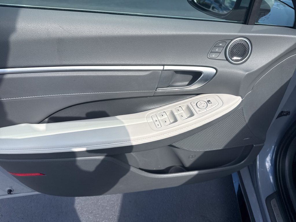 2025 Hyundai Sonata Hybrid Limited - Photo 8