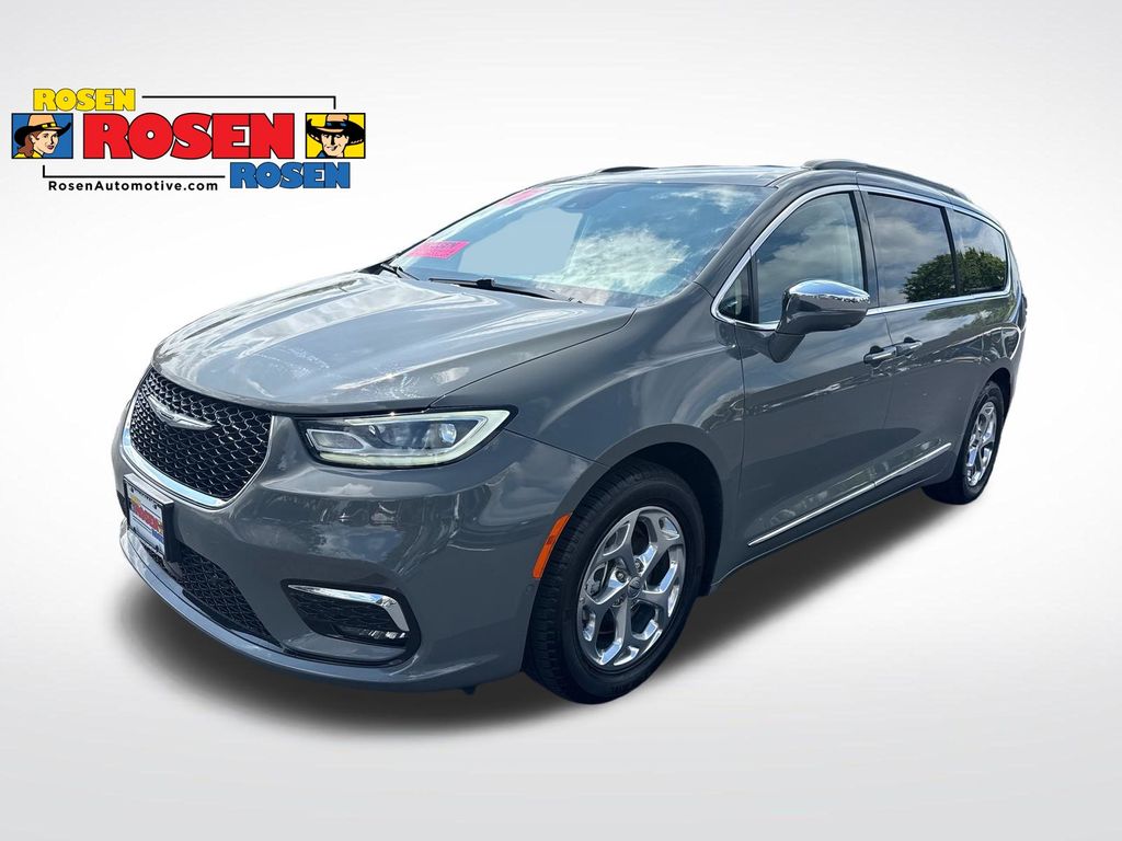 Used 2022 Chrysler Pacifica Limited Van Passenger Van