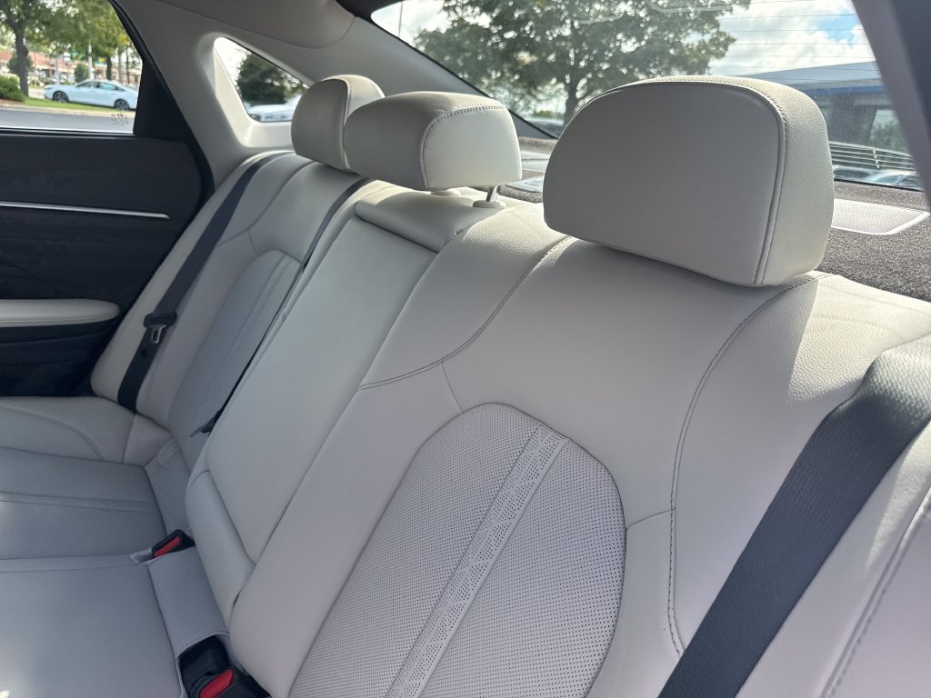 2025 Hyundai Sonata Hybrid Limited - Photo 19