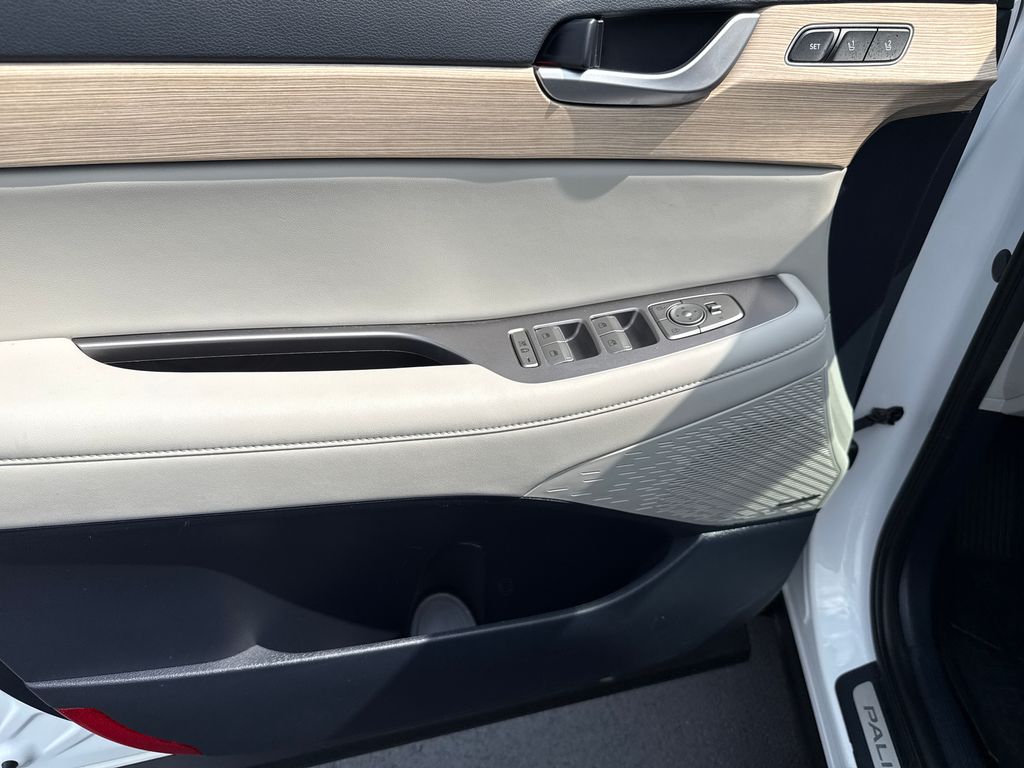 2024 Hyundai Palisade Limited - Photo 9