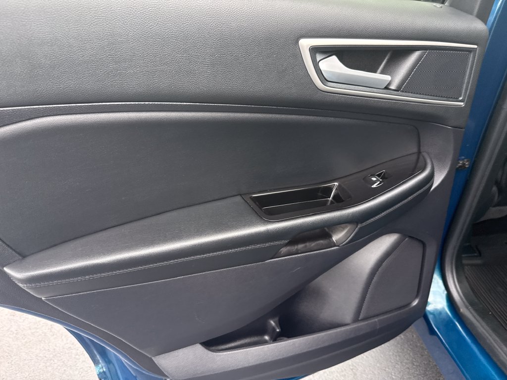 2020 Ford Edge SEL - Photo 15
