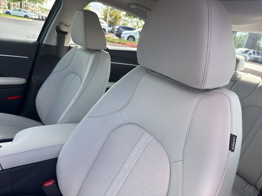 2025 Hyundai Sonata Hybrid Limited - Photo 12