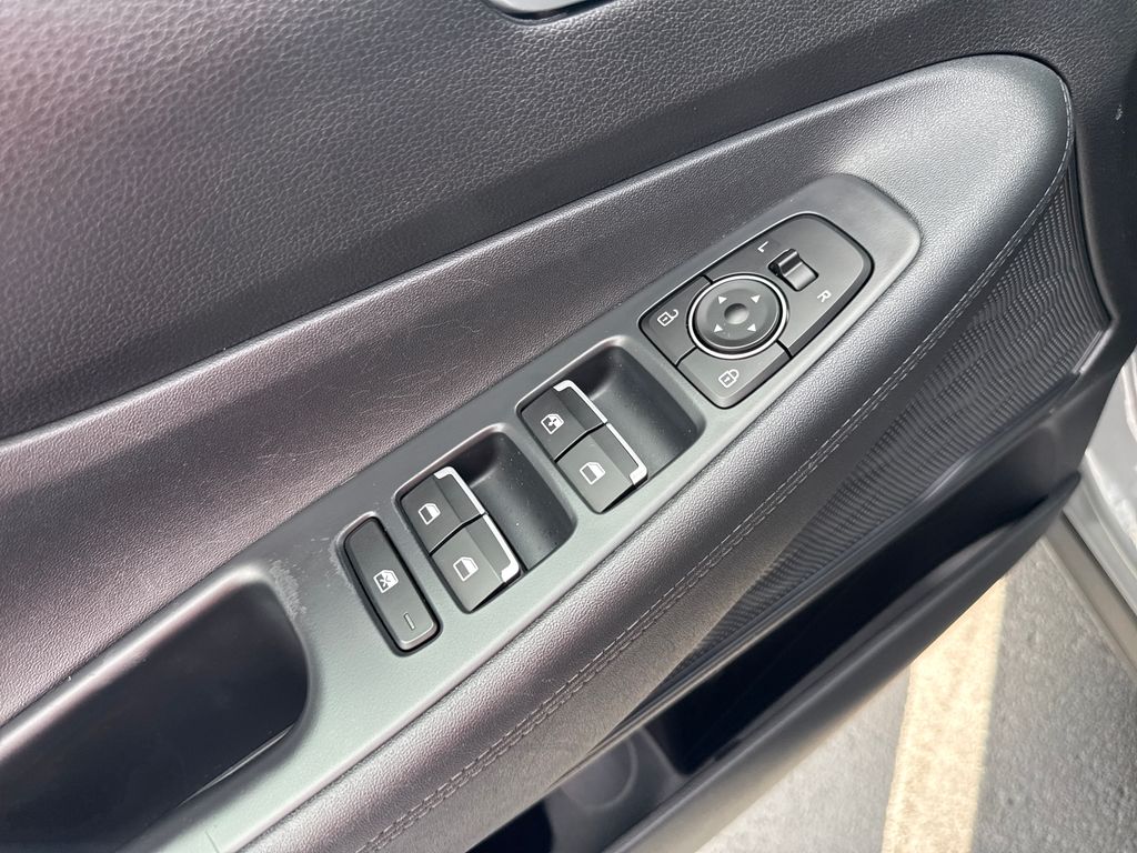 2021 Hyundai Santa Fe SE - Photo 10