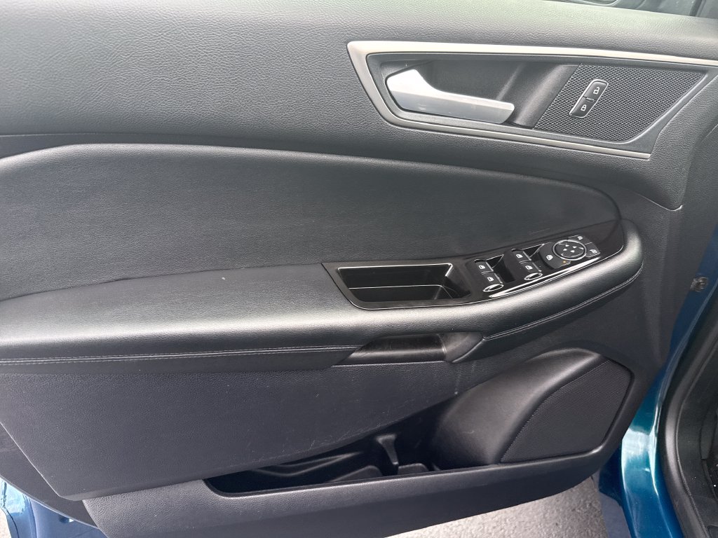 2020 Ford Edge SEL - Photo 9