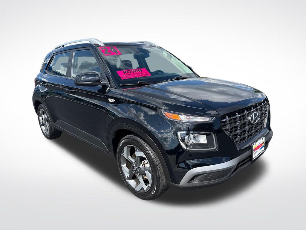 2024 Hyundai Venue SEL - Photo 7
