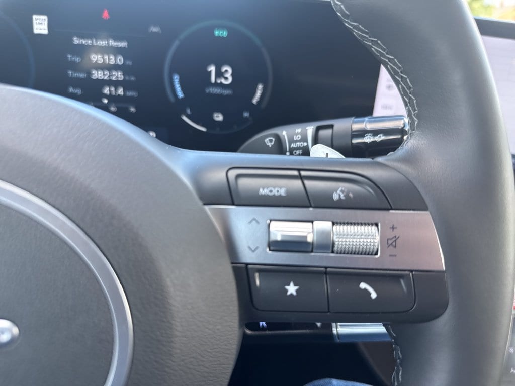 2025 Hyundai Sonata Hybrid Limited - Photo 26