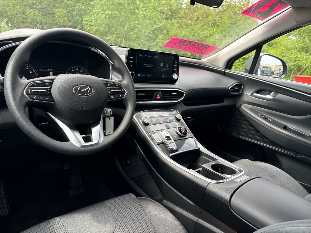 2021 Hyundai Santa Fe SE - Photo 23