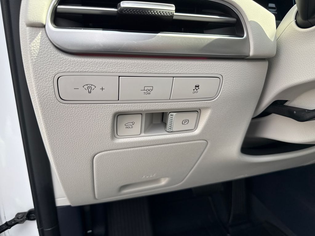 2024 Hyundai Palisade Limited - Photo 16