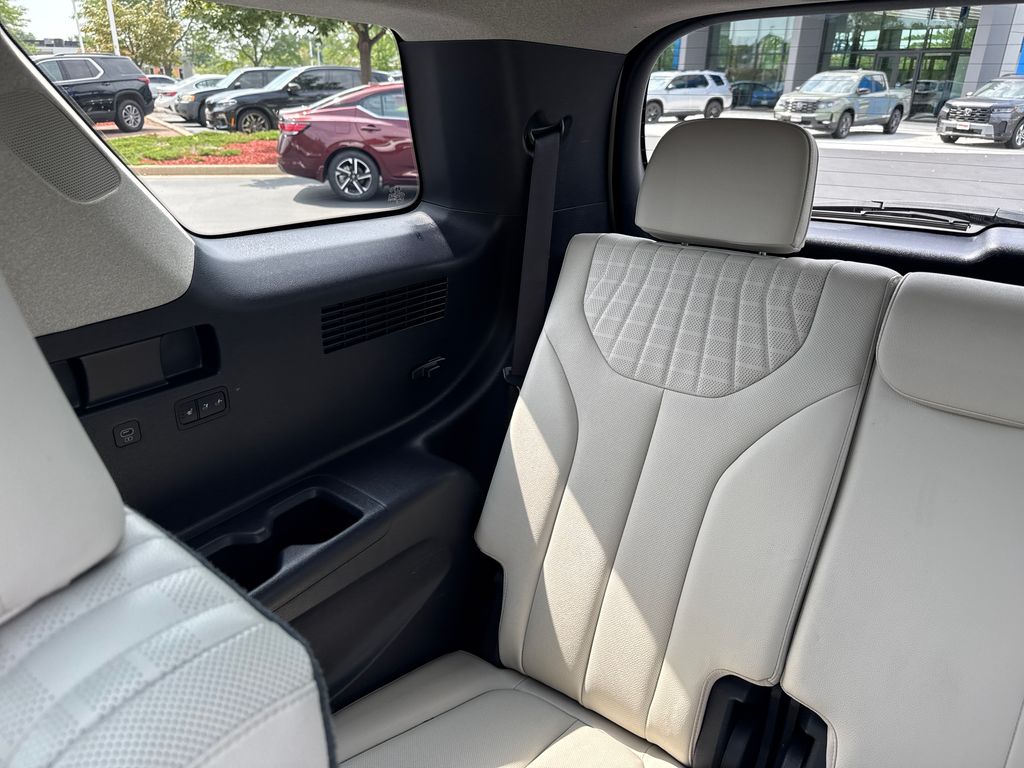 2024 Hyundai Palisade Limited - Photo 25