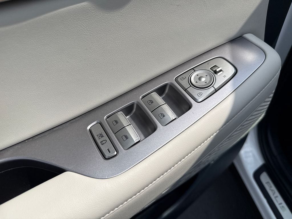 2024 Hyundai Palisade Limited - Photo 10