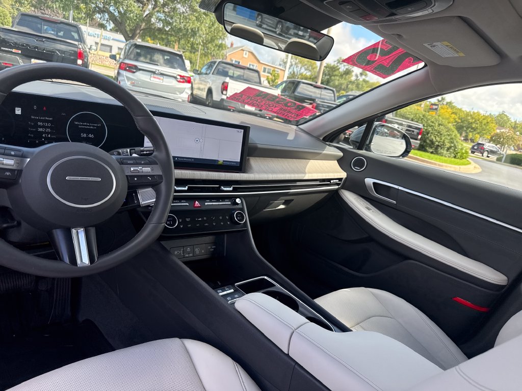 2025 Hyundai Sonata Hybrid Limited - Photo 24