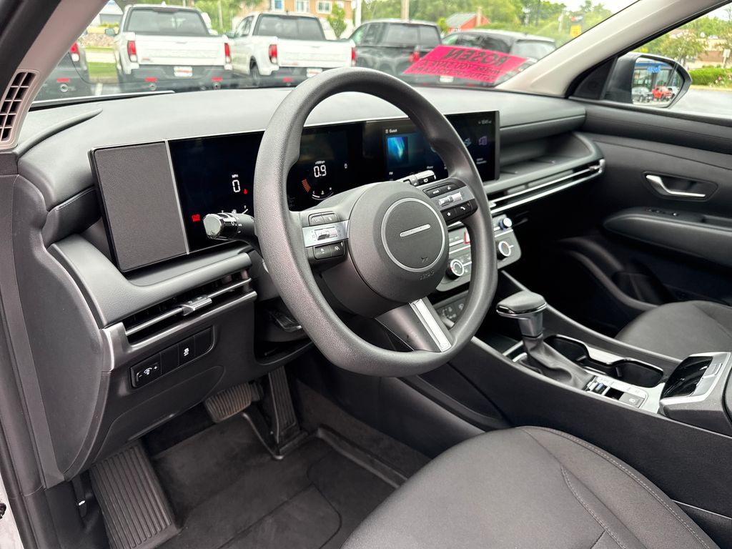 2026 Hyundai Tucson SE - Photo 14