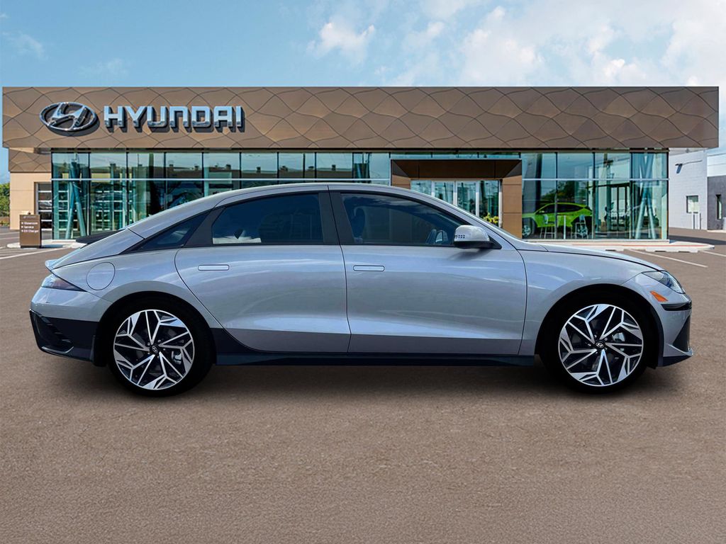 2025 Hyundai IONIQ 6 SEL - Photo 8