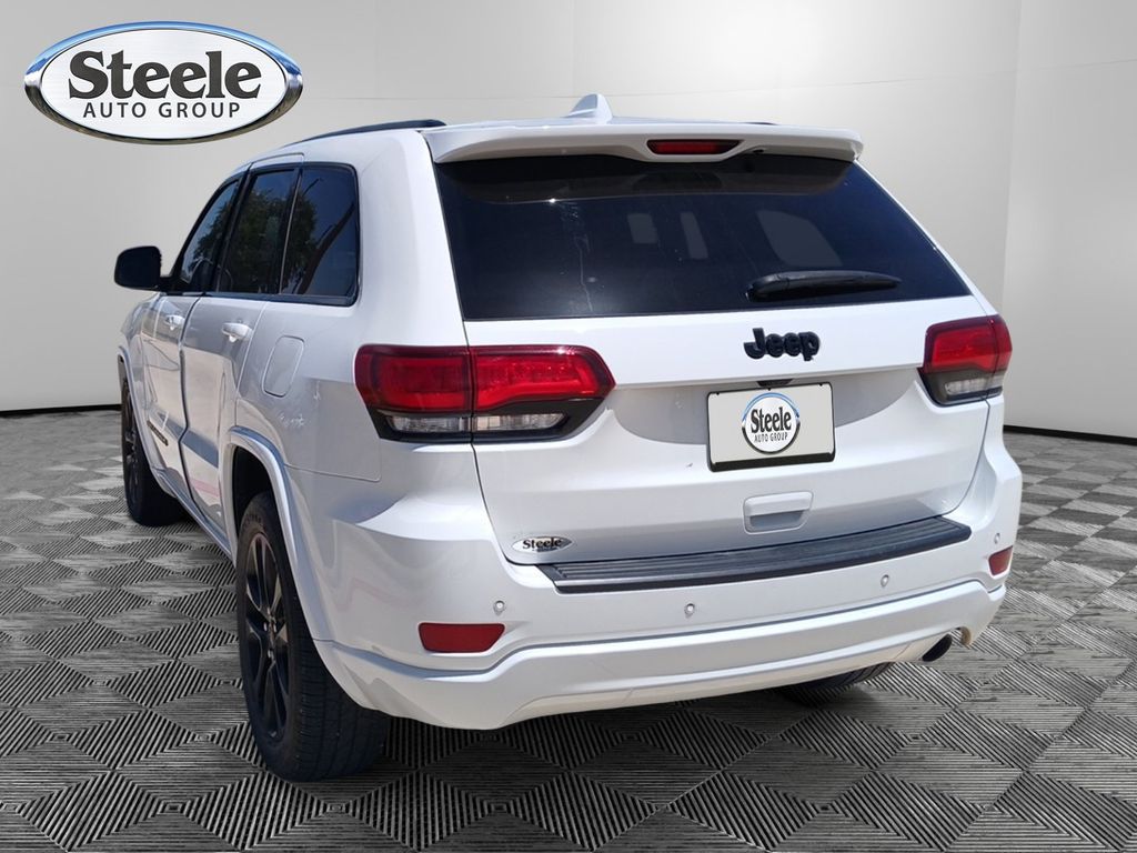 Used 2022 Jeep Grand Cherokee WK Laredo X with VIN 1C4RJEAG3NC154298 for sale in Kyle, TX