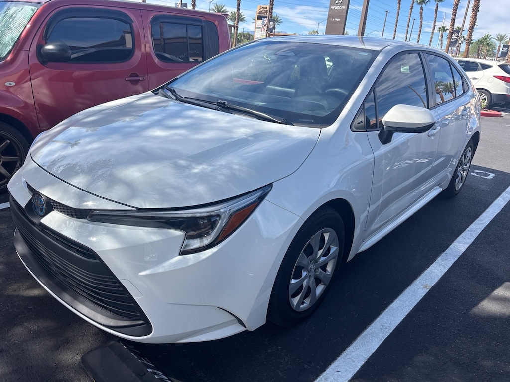 Used 2025 Toyota Corolla Hybrid LE Sedan