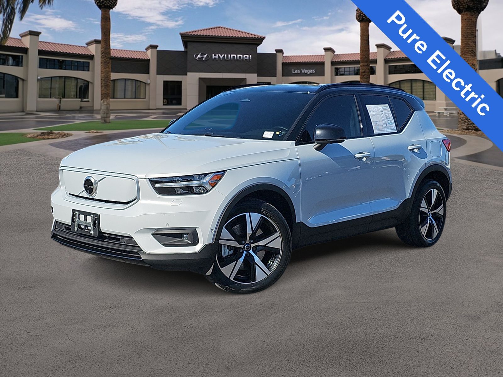 2022 Volvo XC40