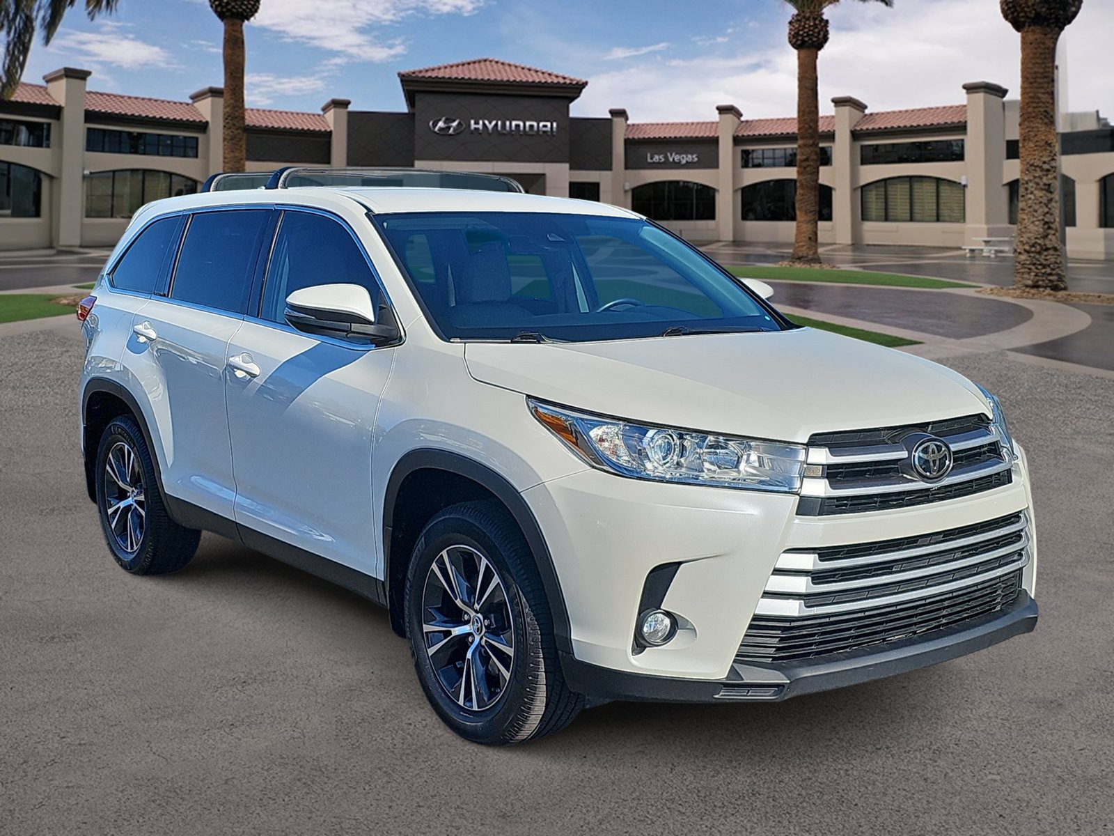 SUV Toyota Highlander LE Plus 2019 usado