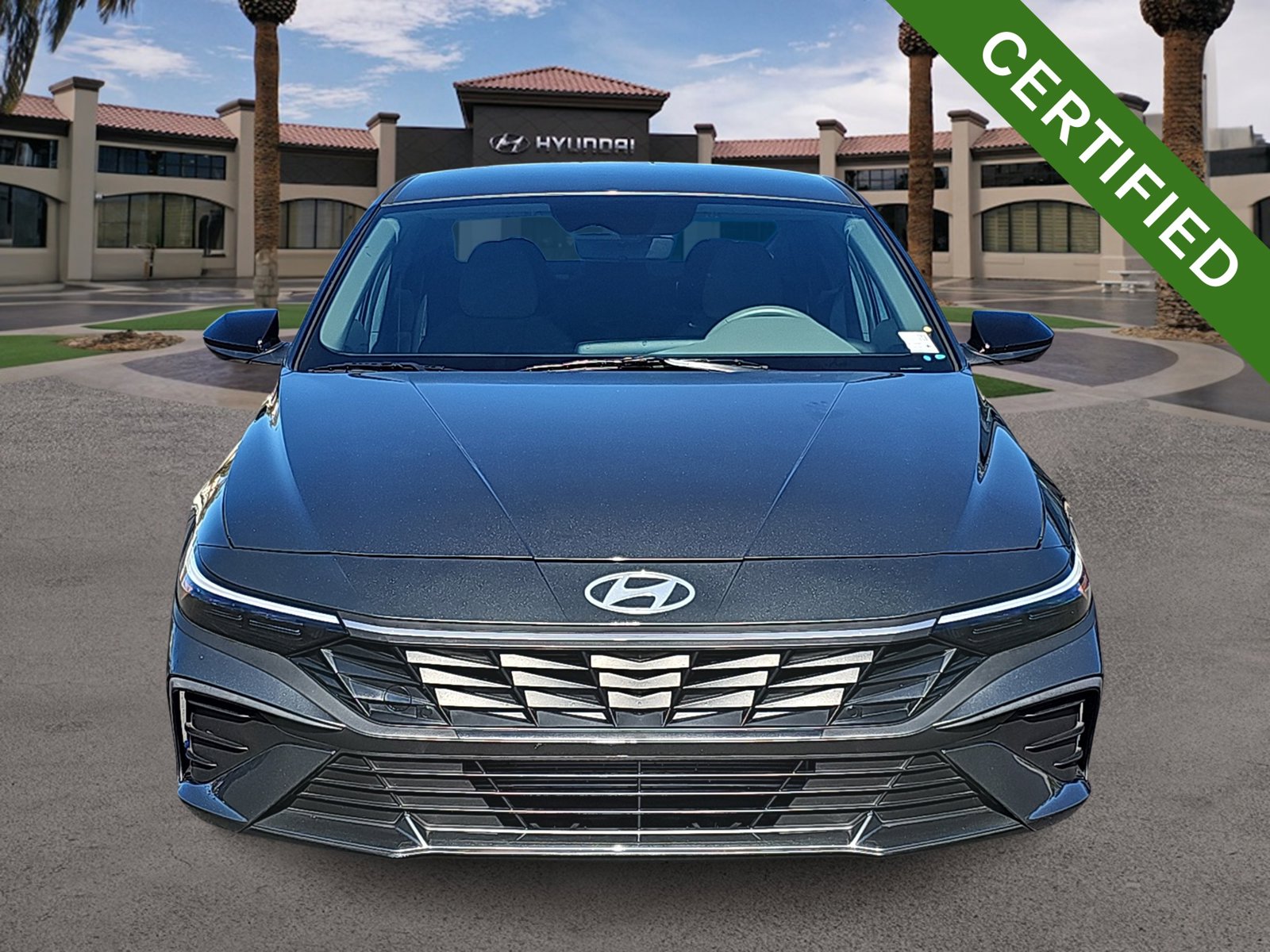 Sedán deportivo Hyundai Elantra SEL 2025 certificado