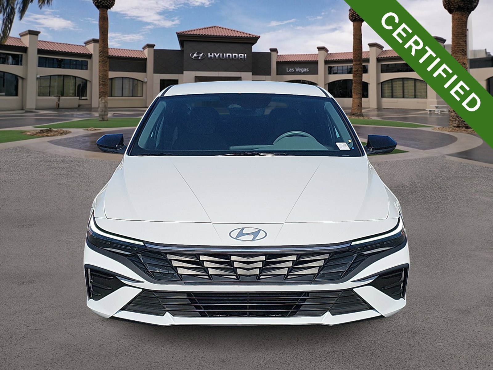 Sedán deportivo Hyundai Elantra SEL 2025 certificado