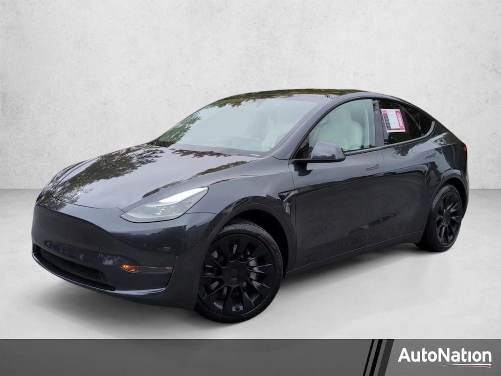 Used 2024 Tesla Model Y Long Range Sport Utility