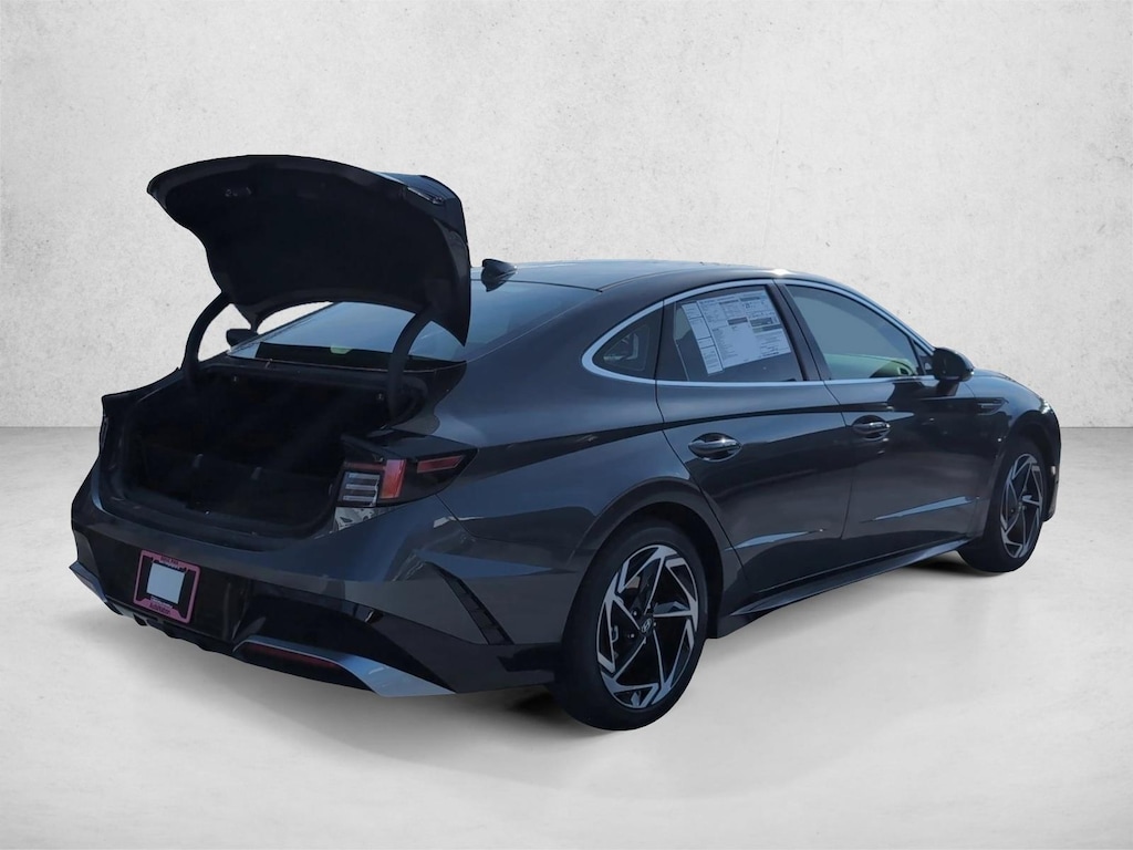 New 2026 Hyundai Sonata SEL Sport 4dr Car
