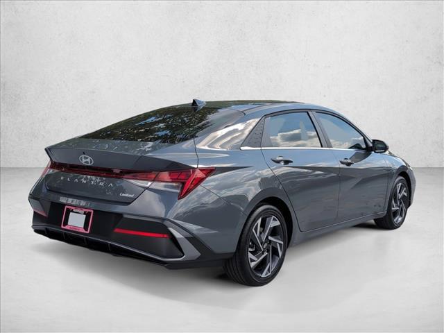 New 2026 Hyundai Elantra Limited 4dr Car