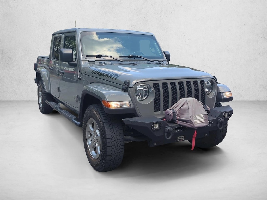 Used 2021 Jeep Gladiator Sport S Crew Cab Pickup