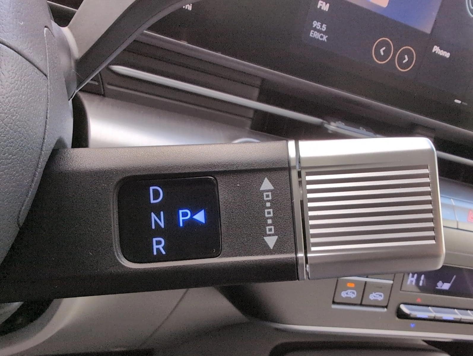 2026 Hyundai Kona SEL Premium - Photo 15