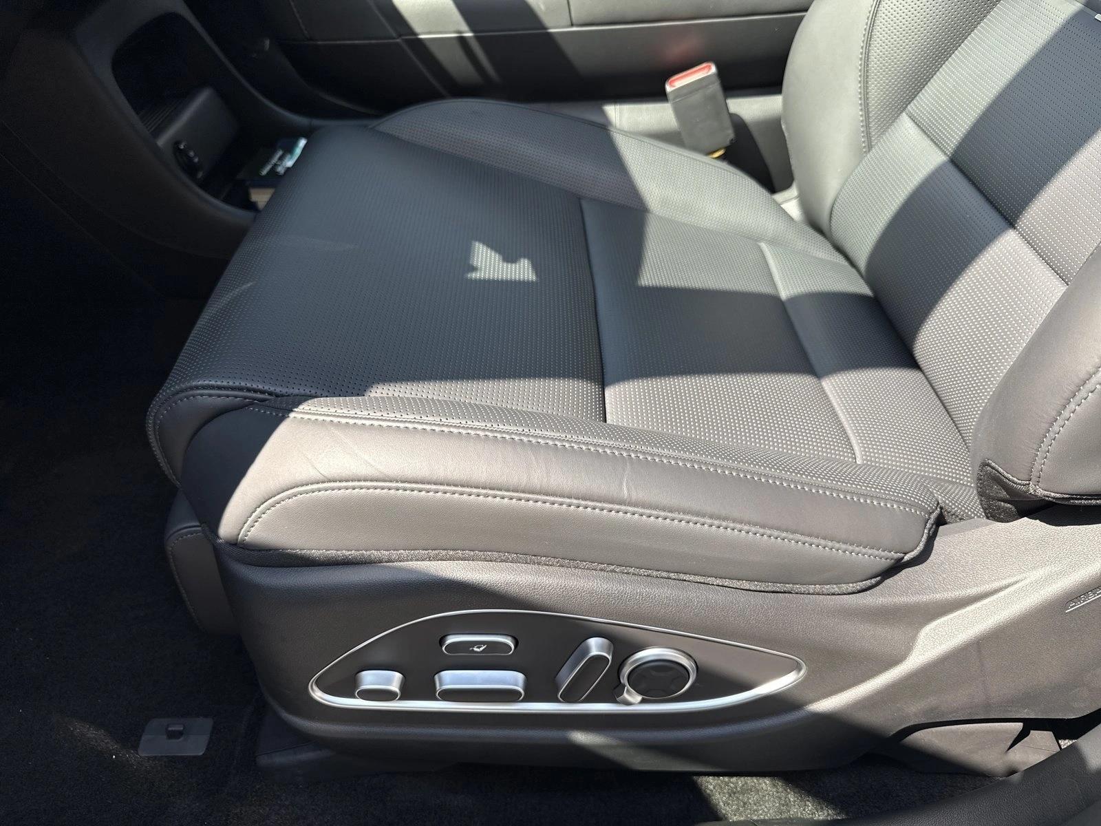 2026 Hyundai Palisade Calligraphy - Photo 4