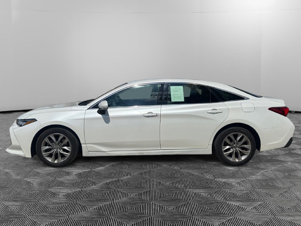 Used 2022 Toyota Avalon XLE Sedan