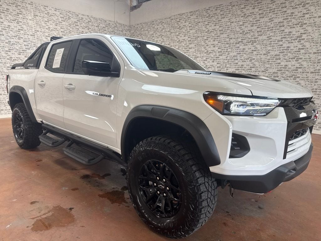 2025 Chevrolet Colorado ZR2