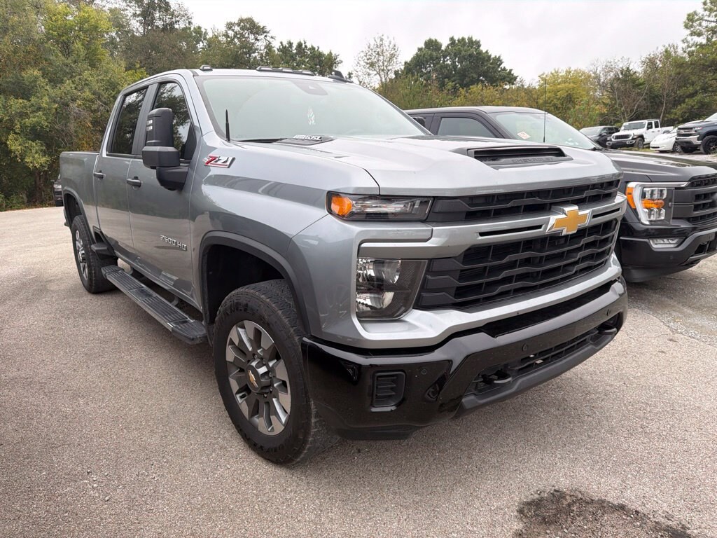 Used 2025 Chevrolet Silverado 2500HD Custom Truck