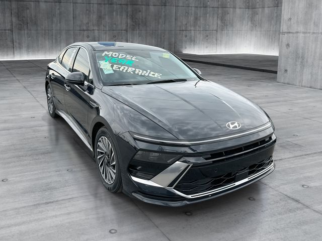 2025 Hyundai Sonata Hybrid