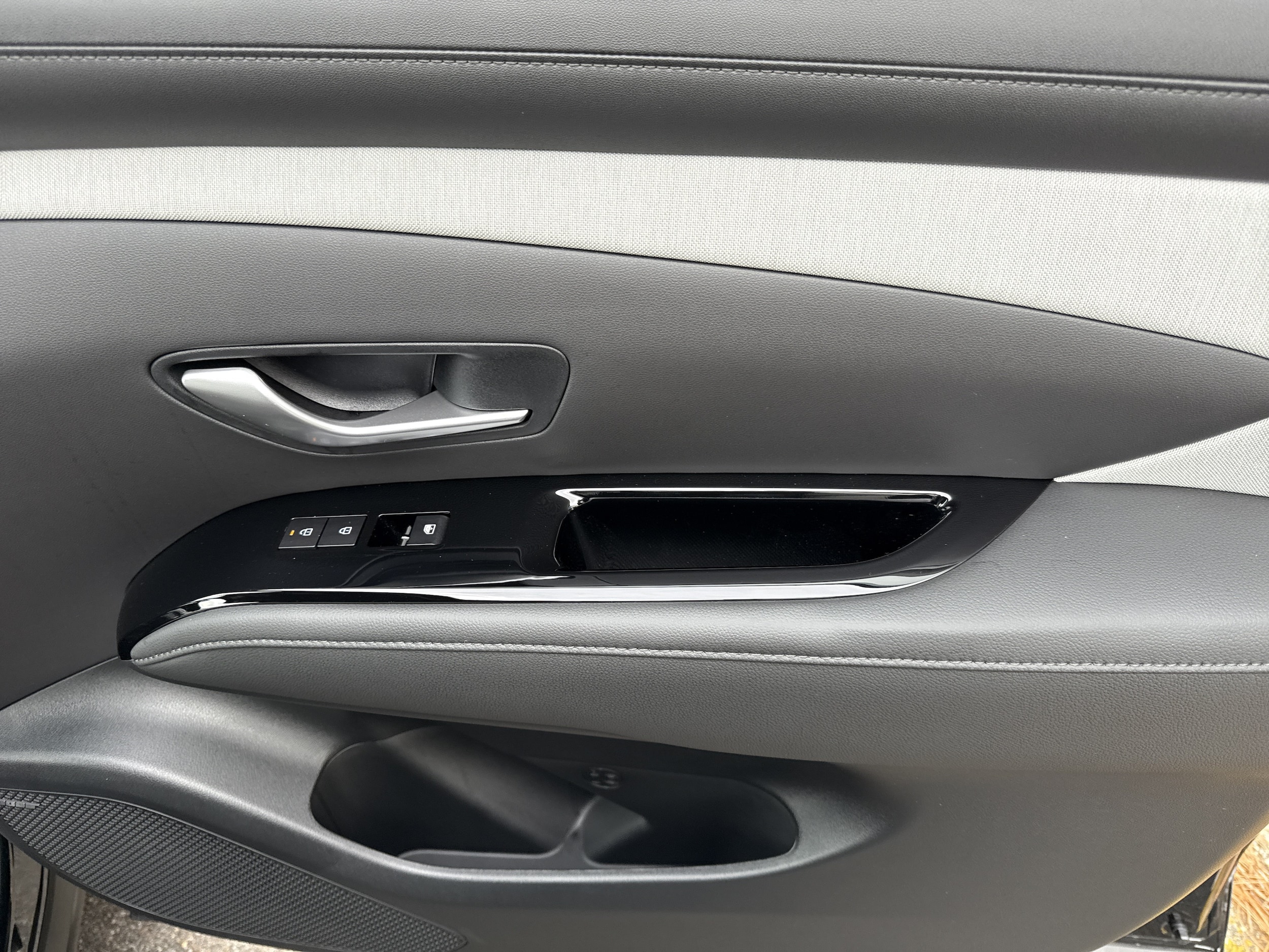 2026 Hyundai Santa Cruz Limited - Photo 17
