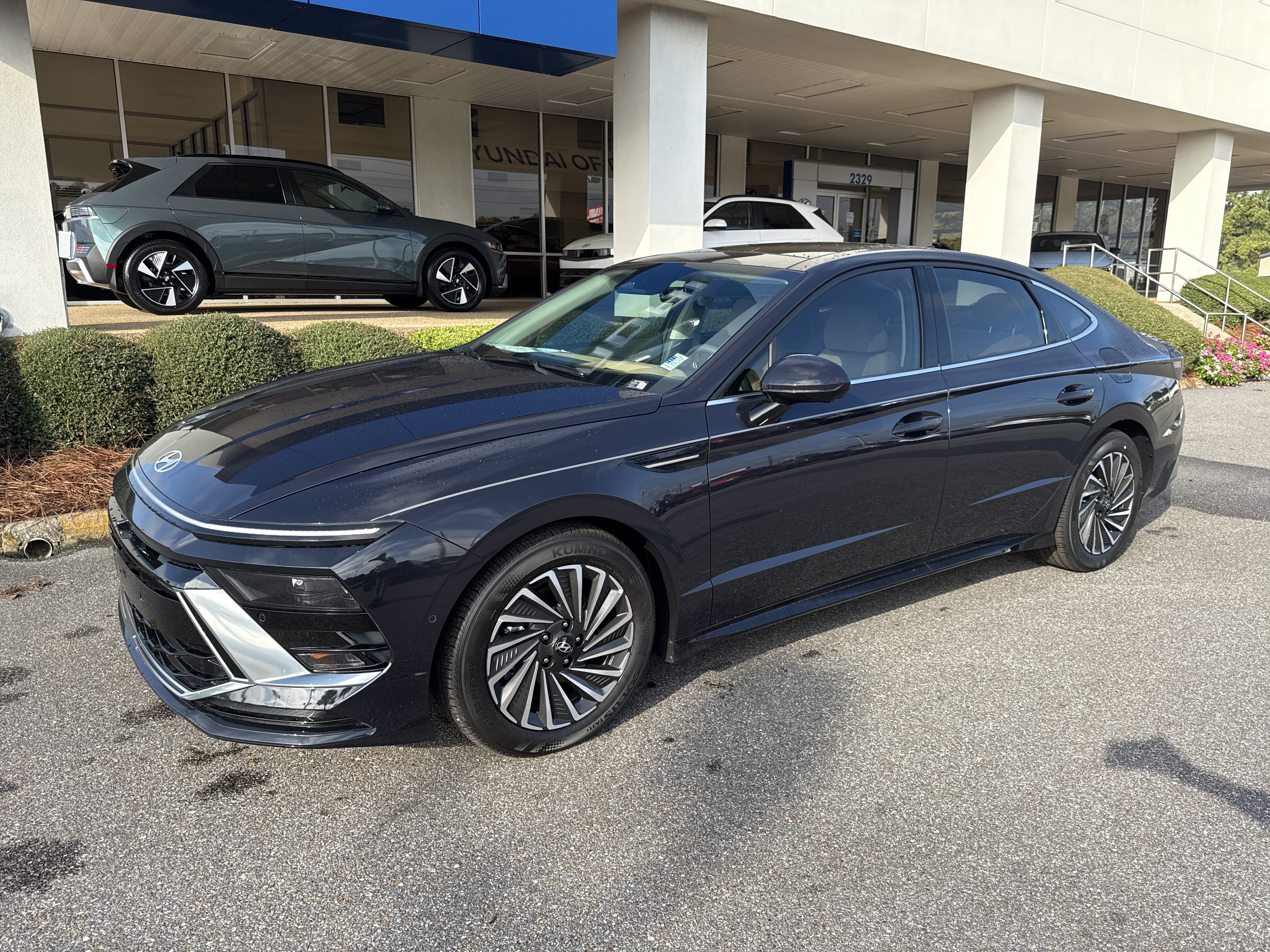 2026 Hyundai Sonata Hybrid Limited Sedan