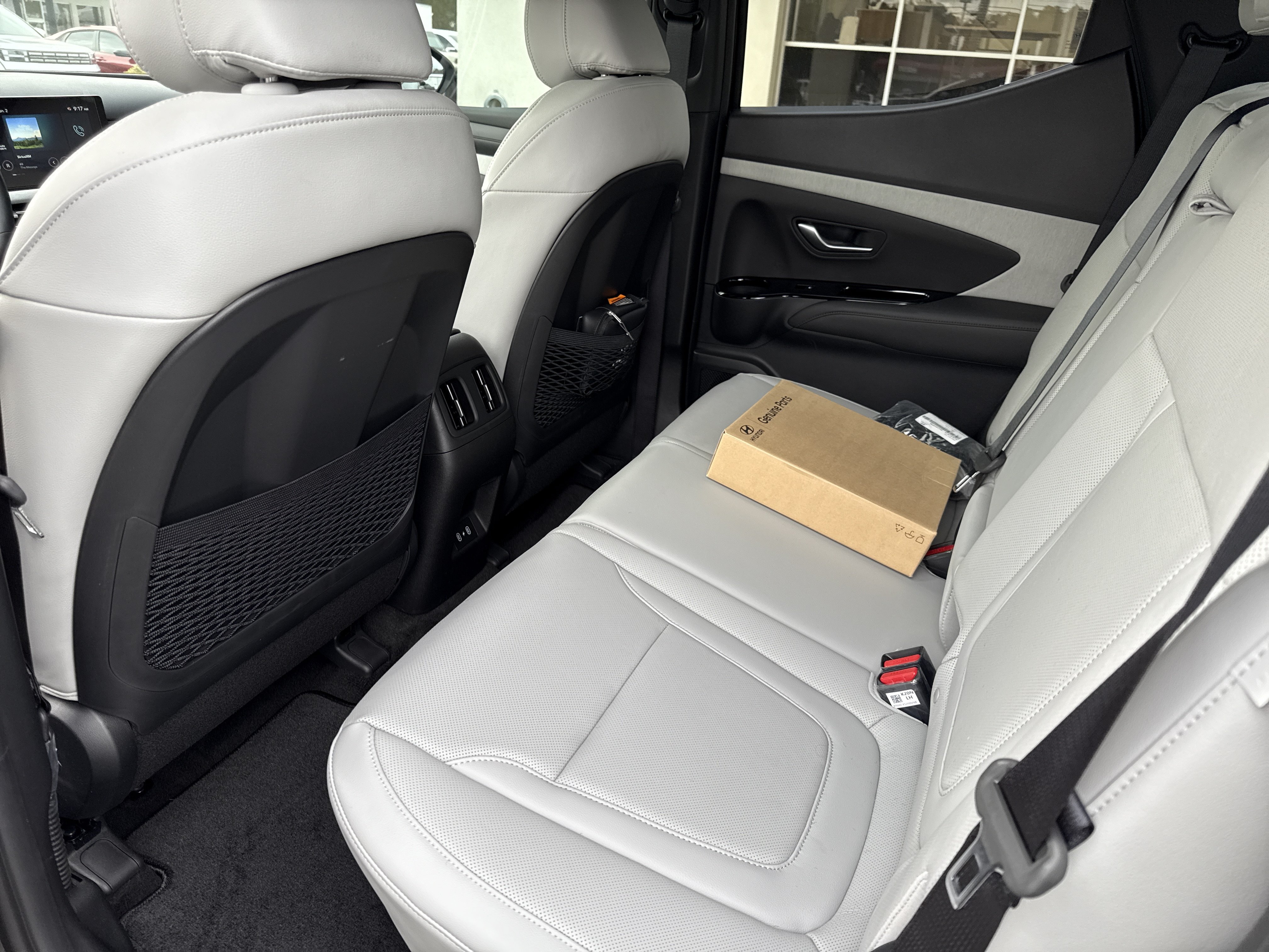 2026 Hyundai Santa Cruz Limited - Photo 12