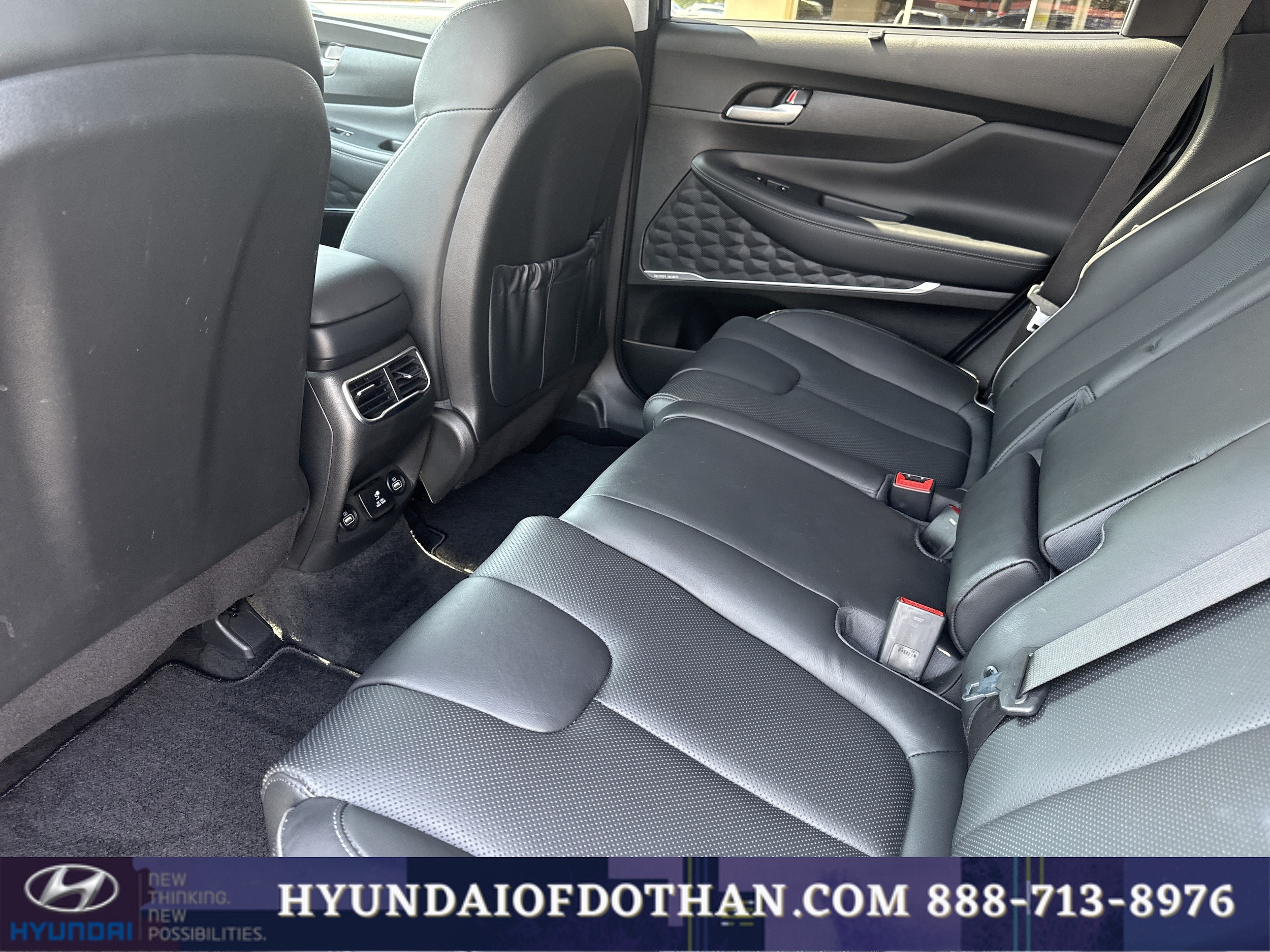 2022 Hyundai Santa Fe Limited - Photo 12