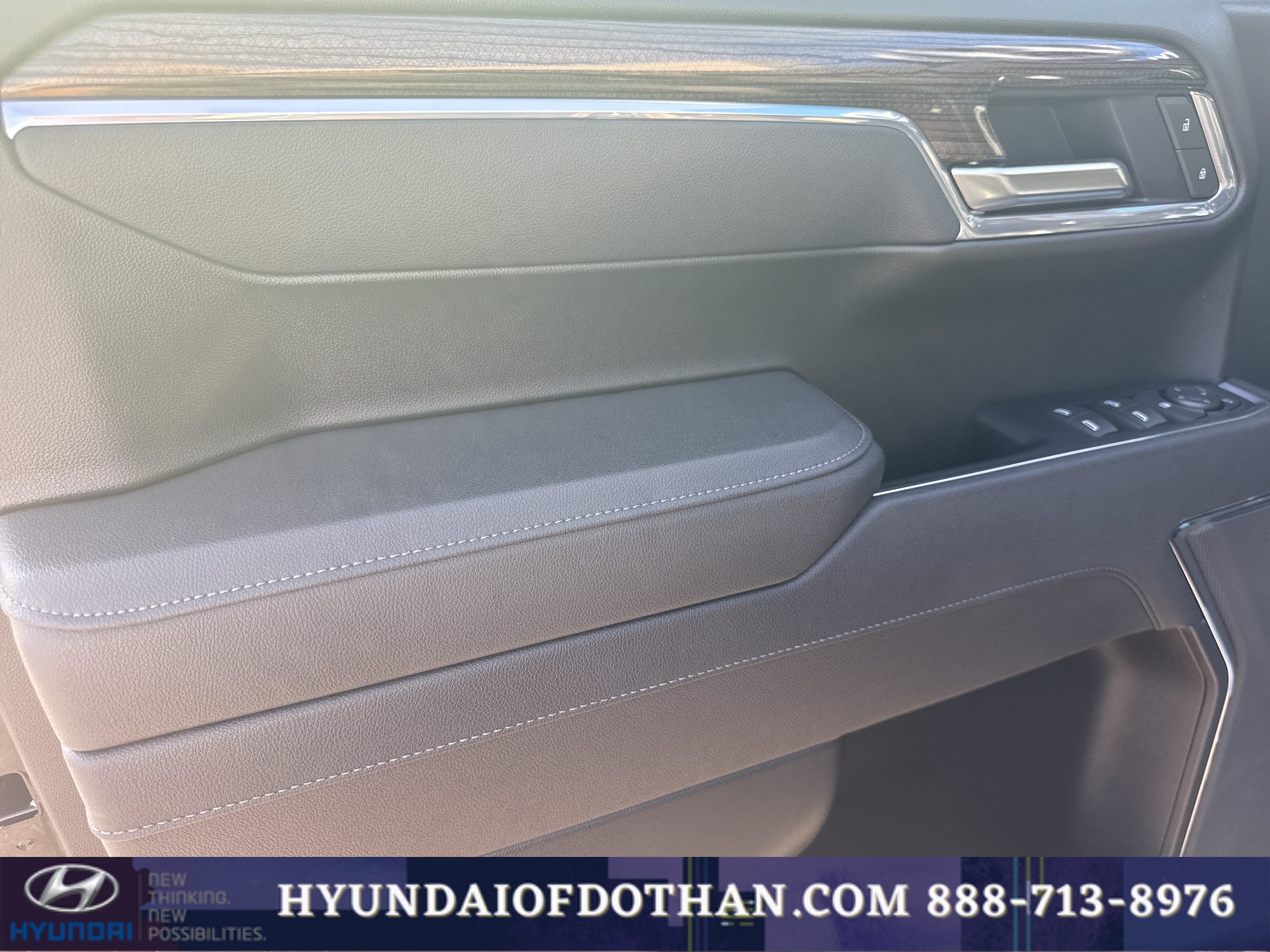 2025 Chevrolet Silverado 1500 LT Trail Boss - Photo 7