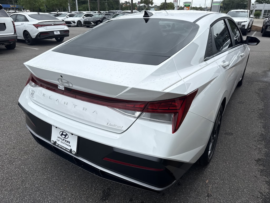 New 2026 Hyundai Elantra Limited Sedan